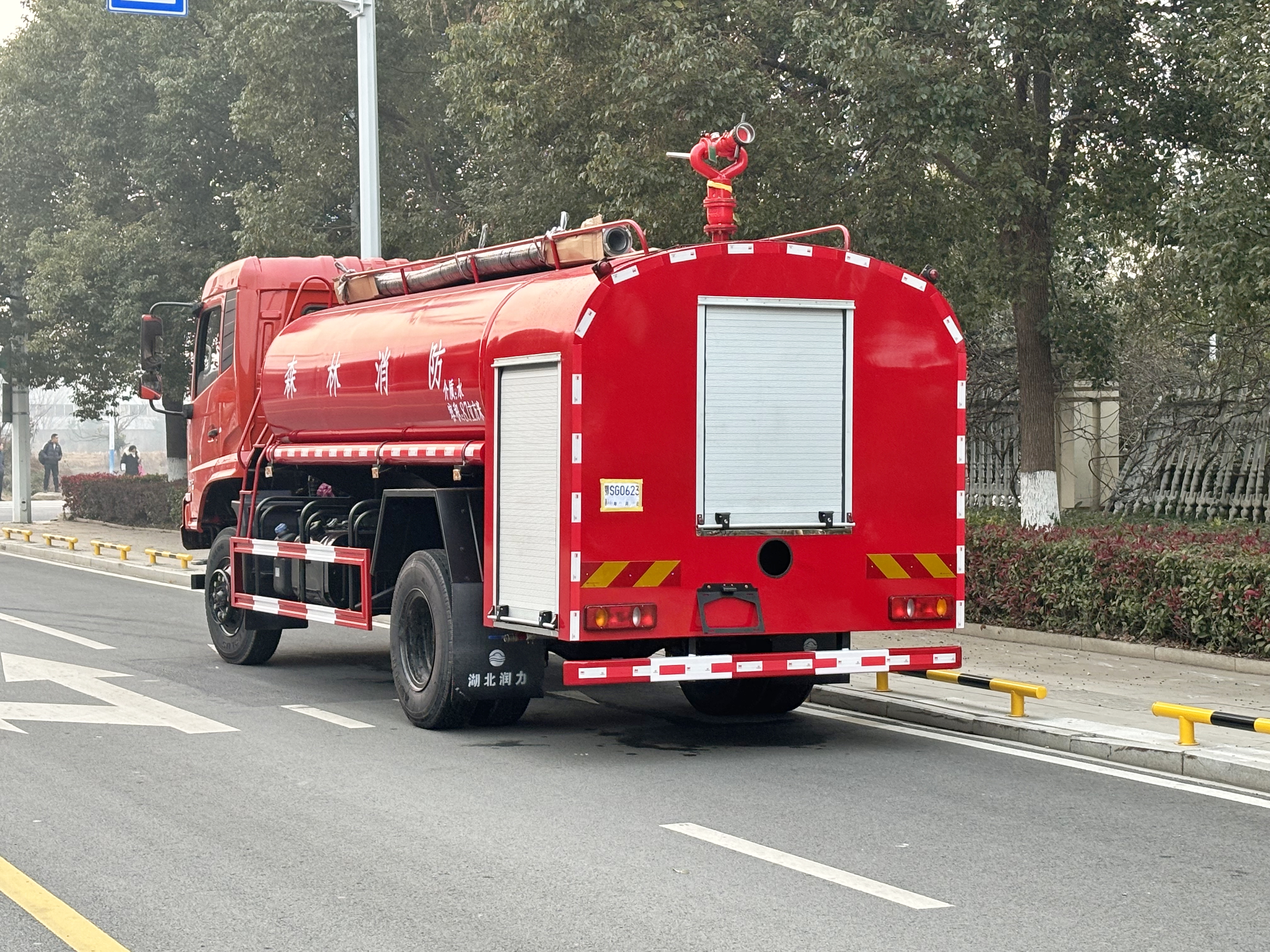 �|�L���\���9��ɭ�ֹ�ˮ����܇�A��